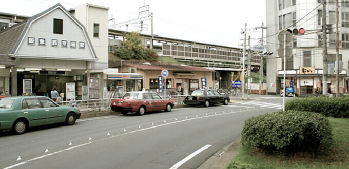 阪急西京極駅前