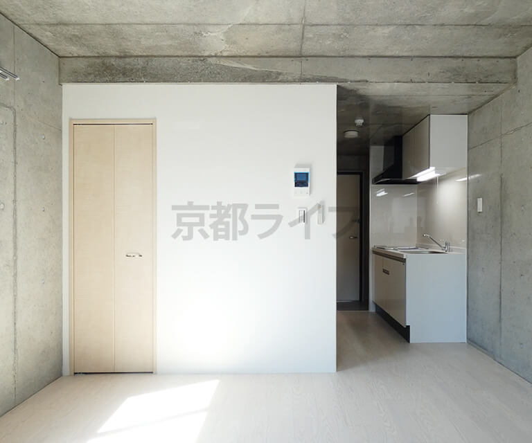 無機質な内装がオシャレ