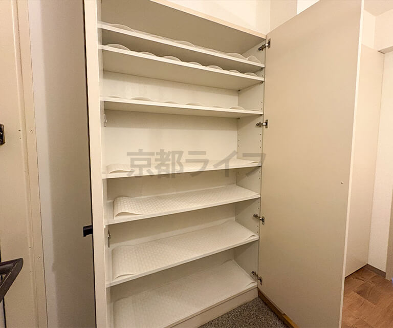 シューズボックス