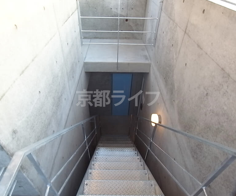 デザイン的な共用通路