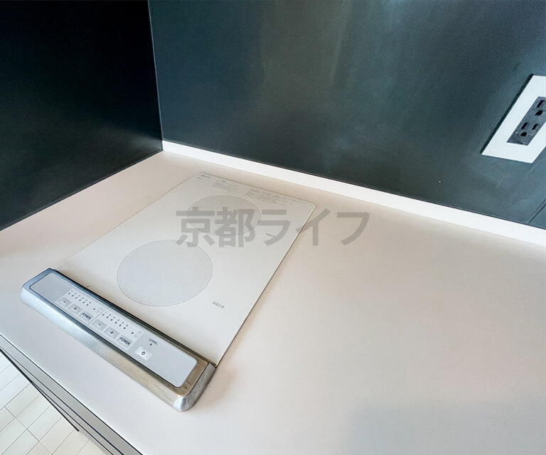 IHコンロと壁面コンセントで快適な調理空間
