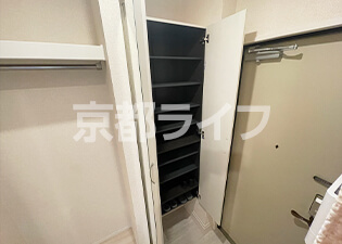 シューズボックス