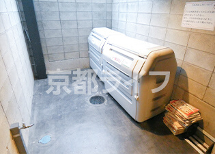敷地内ゴミ置き場