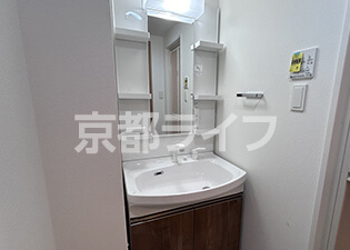 独立洗面台