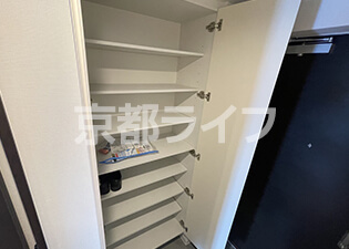 シューズボックス