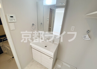 独立洗面台