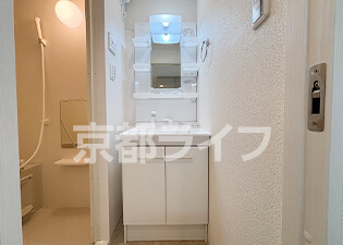 独立洗面台