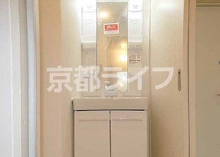 独立洗面台