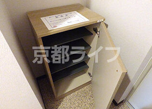 シューズボックス