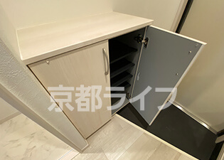 シューズボックス