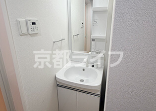 独立洗面台