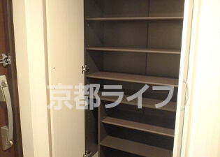 シューズボックス