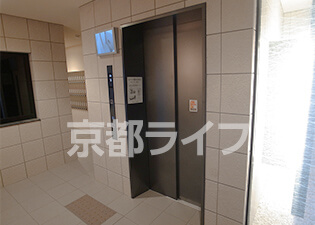 防犯カメラ付きエレベーター