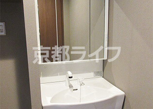 独立洗面台