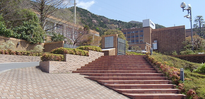 京都橘大学
