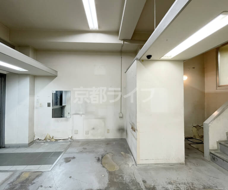 室内（1階）
