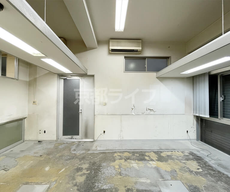 室内（1階）